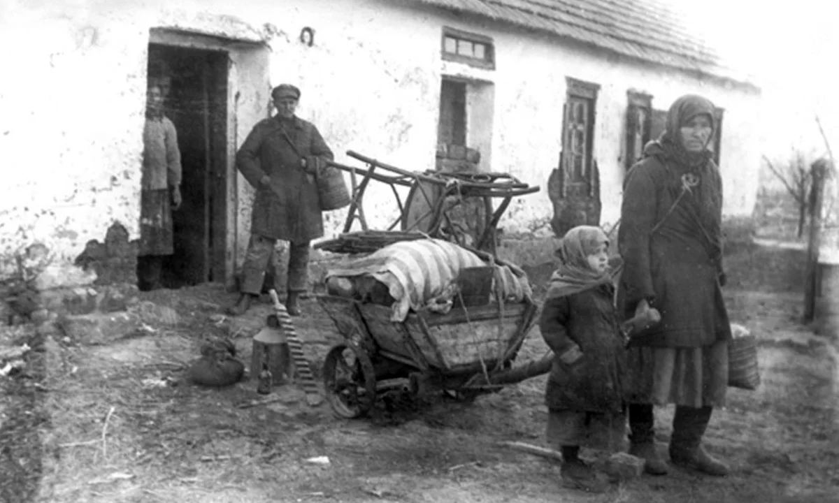 Bolshevik Policies Cause Mass Famine Across Soviet Union Including The Holodomor